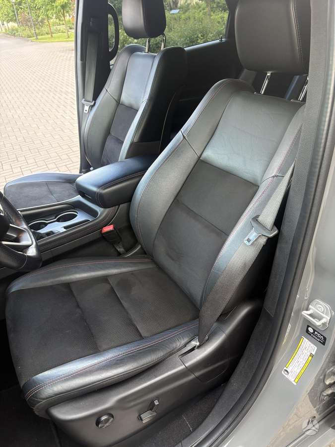 Dodge Durango, 5.7 l., off-road / crossover