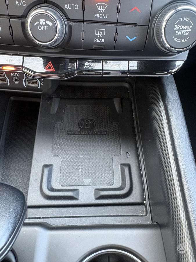 Dodge Durango, 5.7 l., off-road / crossover