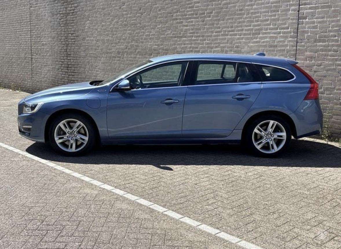 Volvo V60, 2.4 l., Универсал