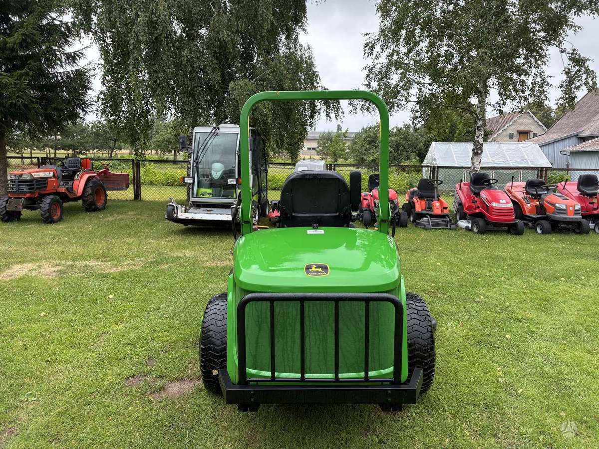 John Deere 997, sodo traktoriai