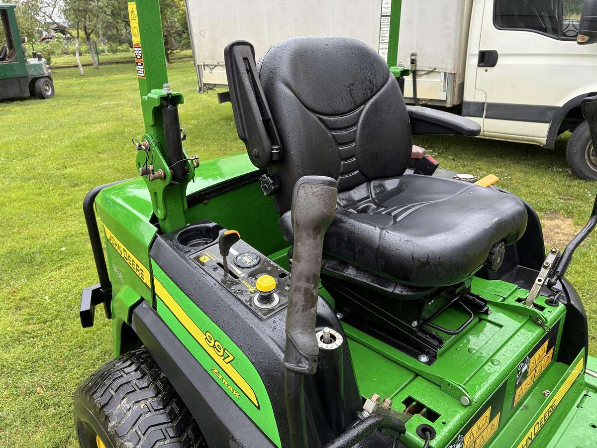 John Deere 997, садовые тракторы