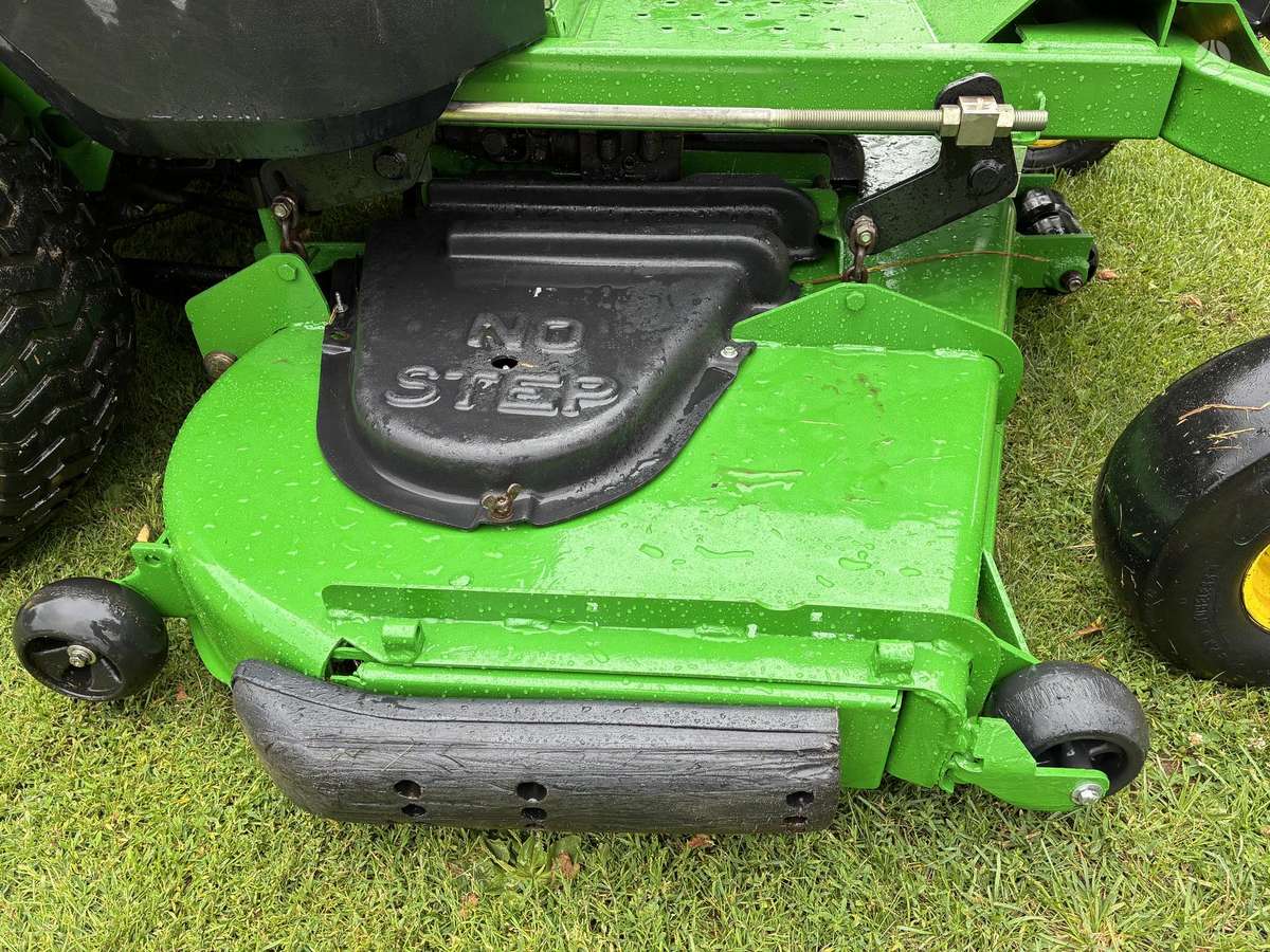 John Deere 997, garden tractors