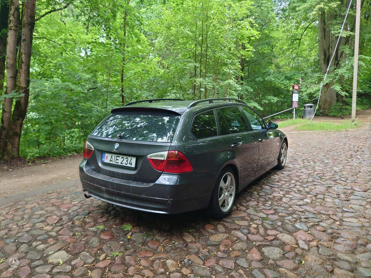 BMW 320, 2.0 l., universalas