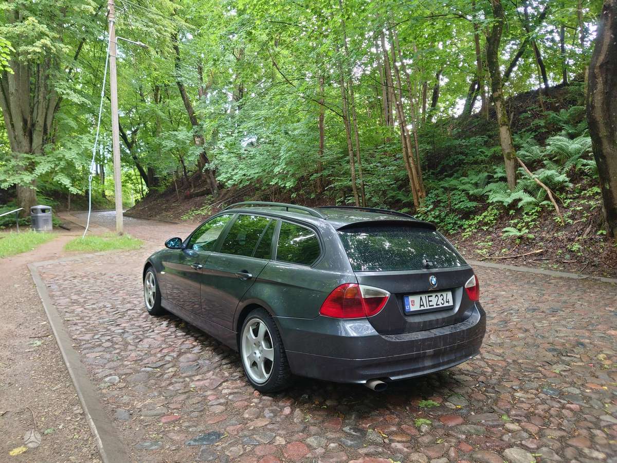 BMW 320, 2.0 l., wagon