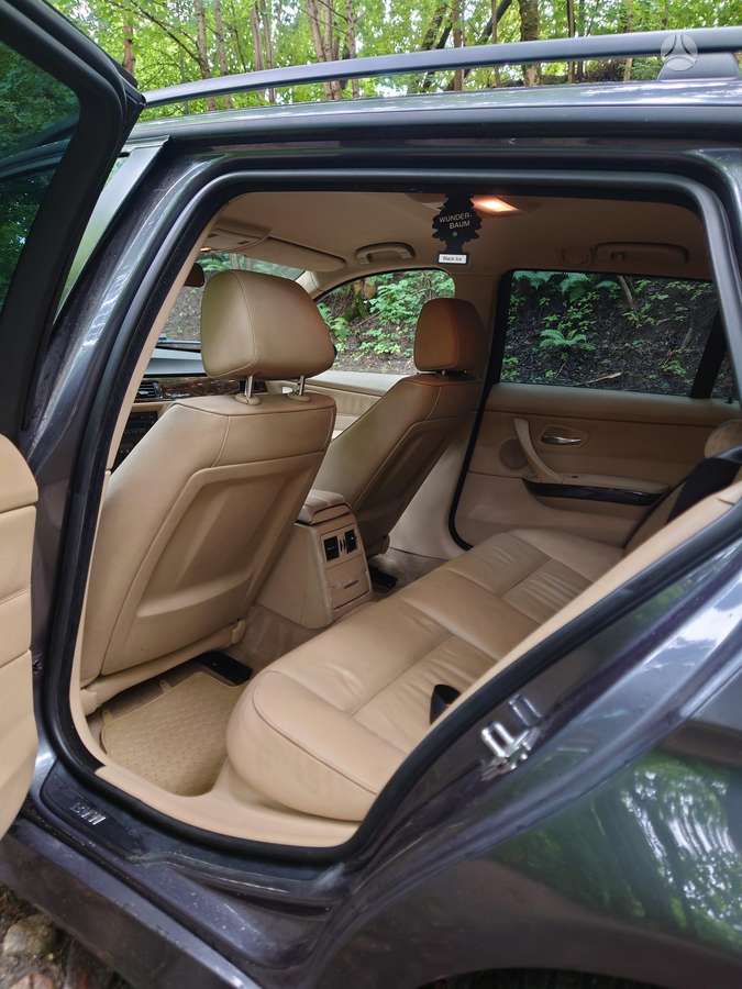 BMW 320, 2.0 l., wagon