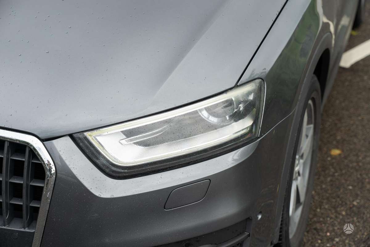Audi Q3, 2.0 l., Внедорожник / Кроссовер