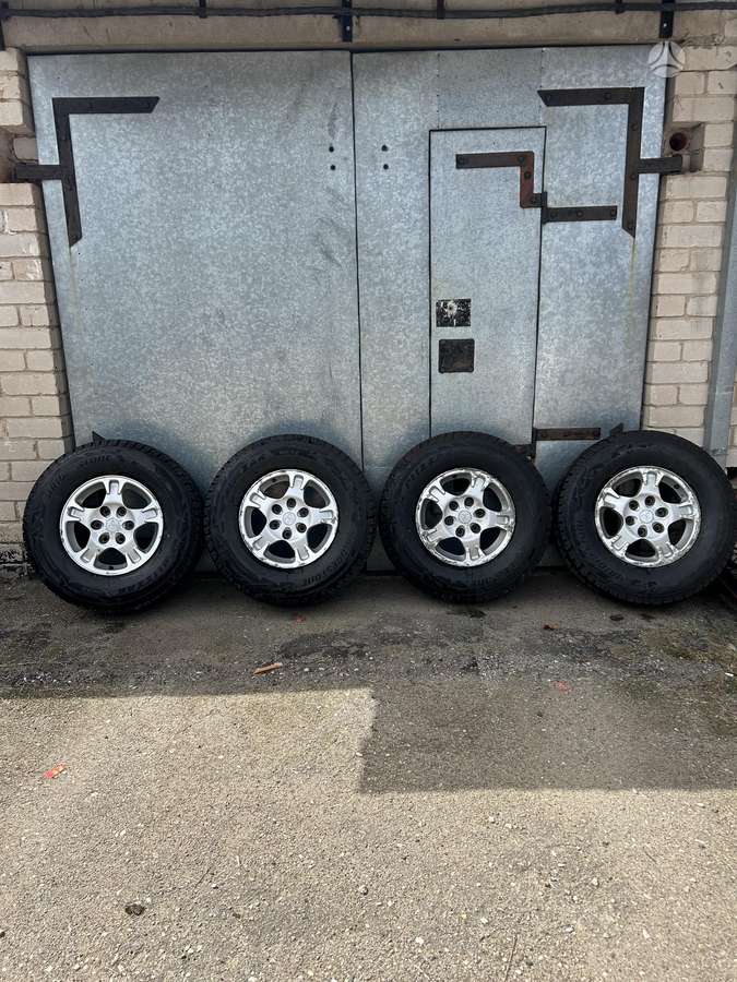 Bridgestone, winter 265/70 R16