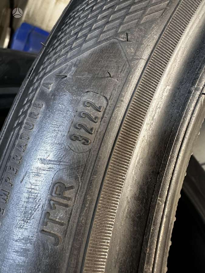 Goodyear, vasaras 265/40 R21