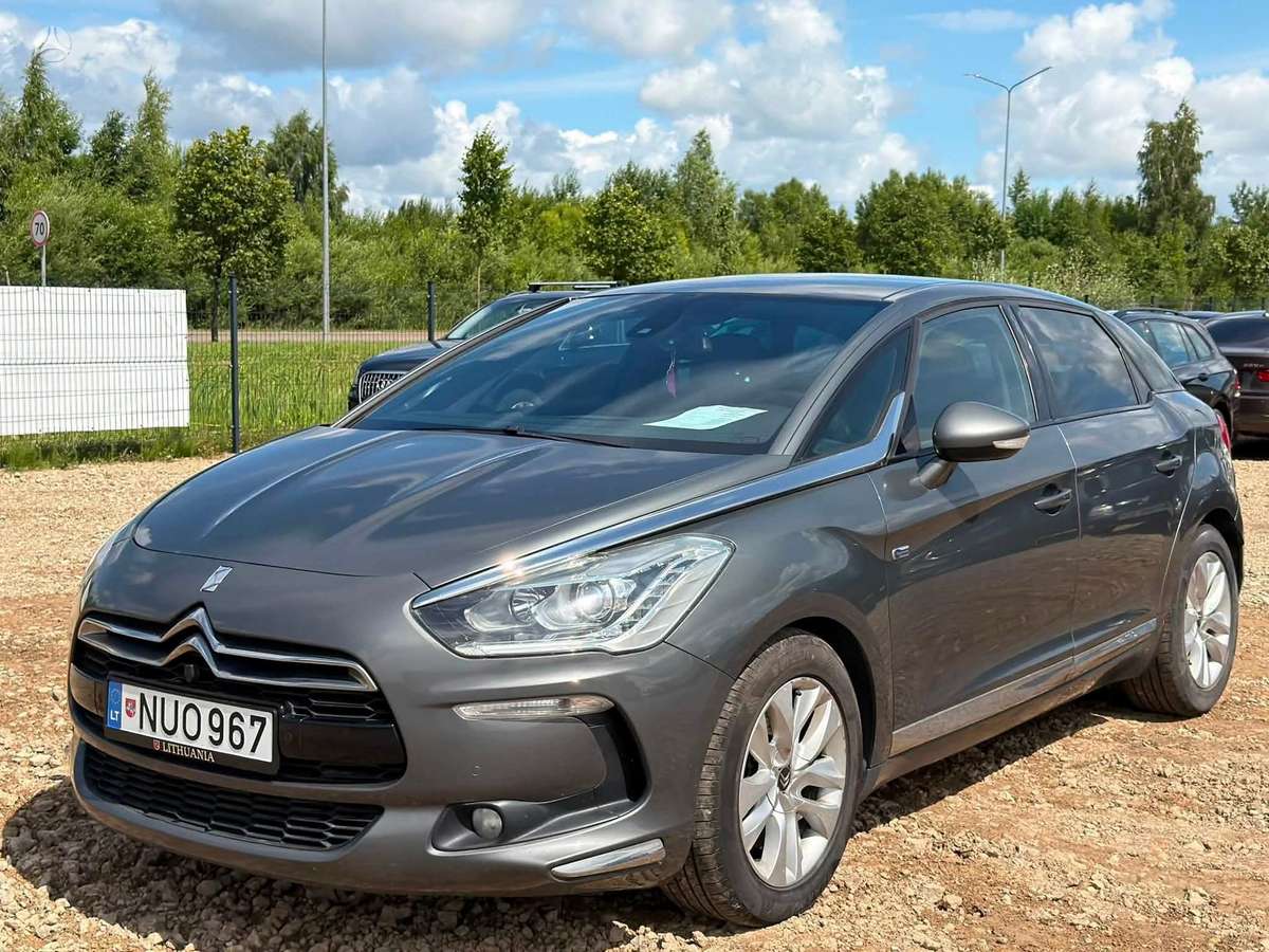 Citroen DS5, 2.0 l., hatchback