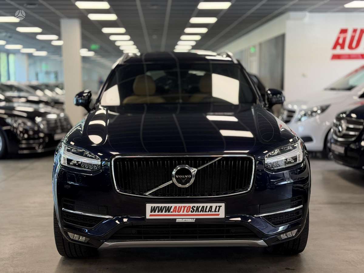 Volvo XC90, 2.0 l., off-road / crossover