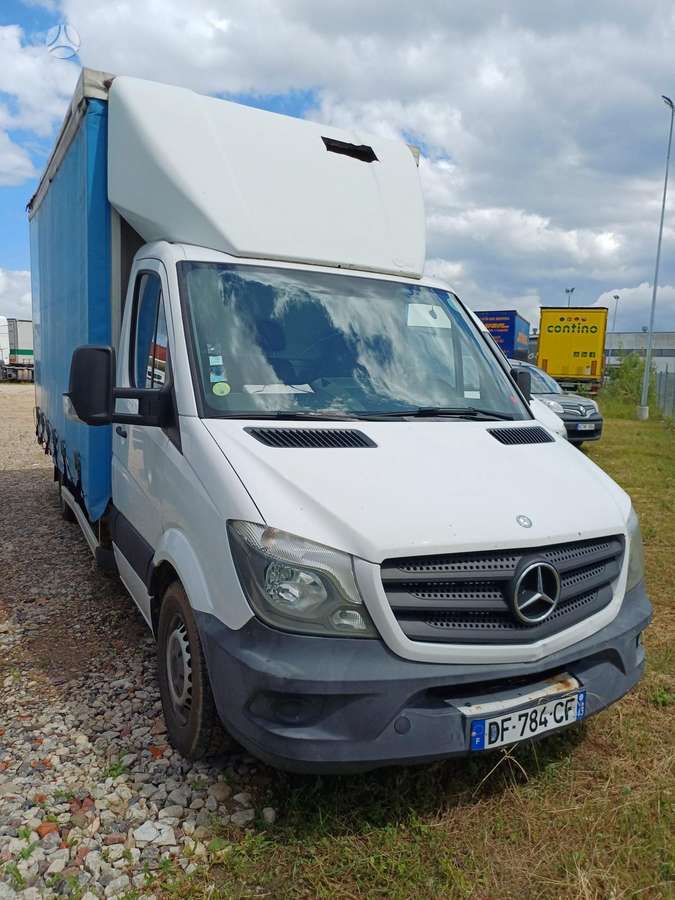 Mercedes-Benz Sprinter, cargo van