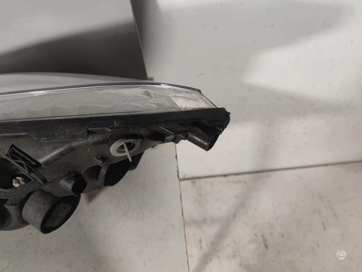 Citroen C4 Picasso gaismas