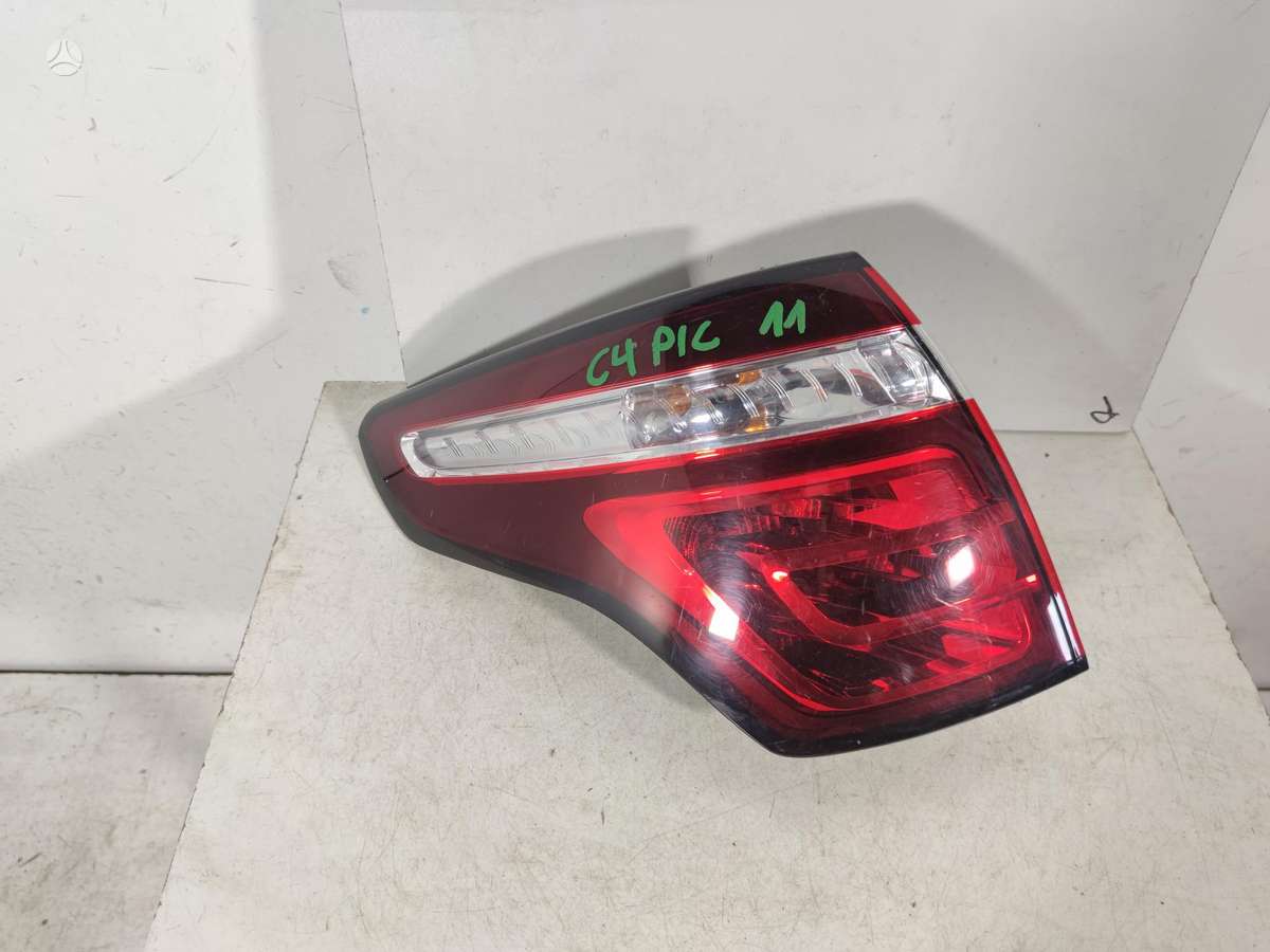 Citroen C4 Picasso gaismas