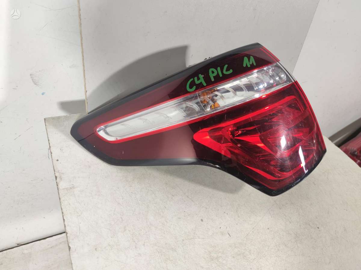 Citroen C4 Picasso gaismas