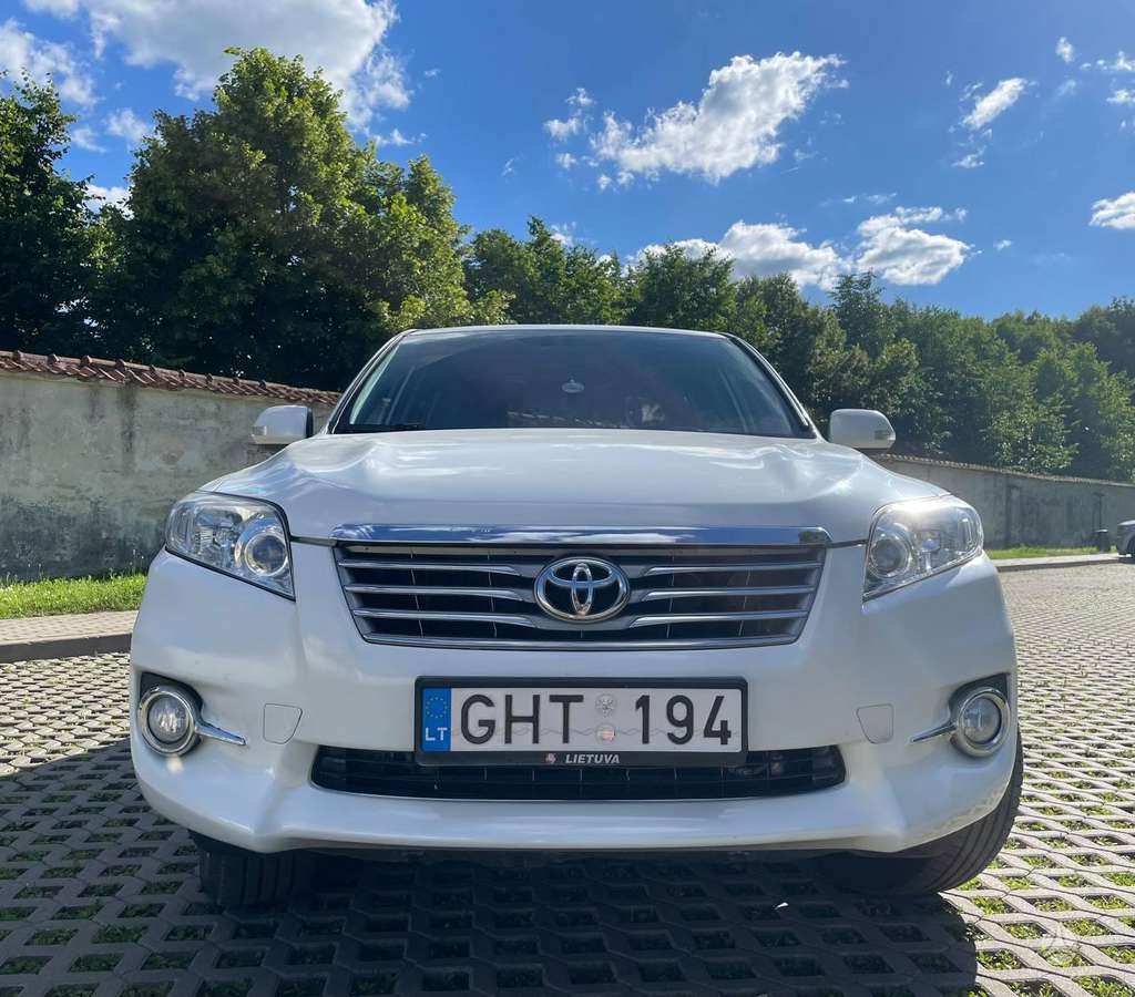 Toyota RAV4 - 3