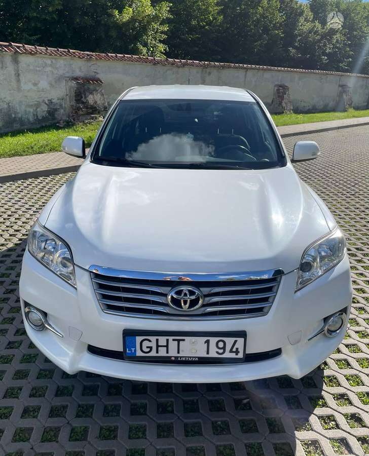 Toyota RAV4 - 4
