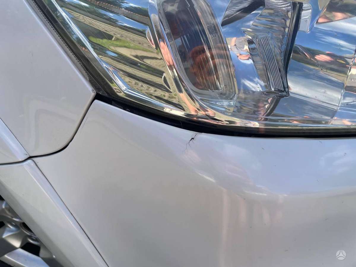 Toyota RAV4 - 12