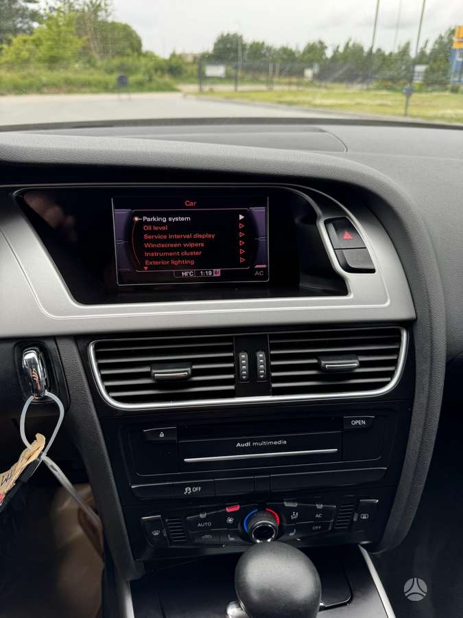 Audi A4, 2.0 l., Универсал