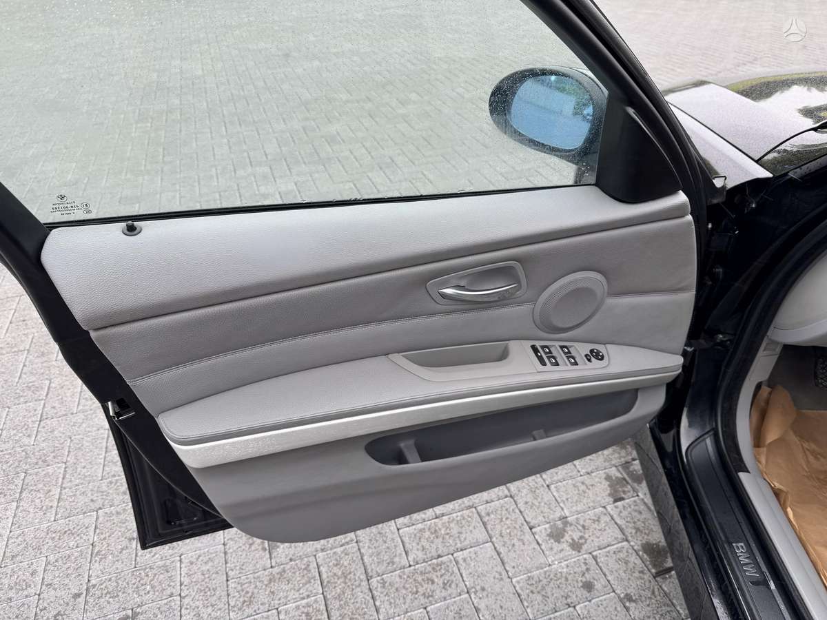 BMW 318, 2.0 l., Седан