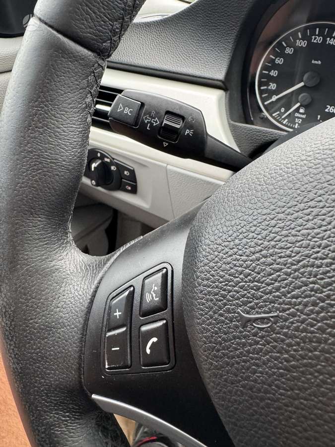 BMW 318, 2.0 l., Седан