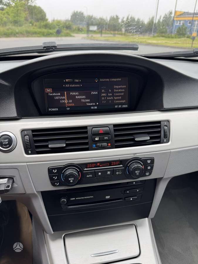 BMW 318, 2.0 l., Седан