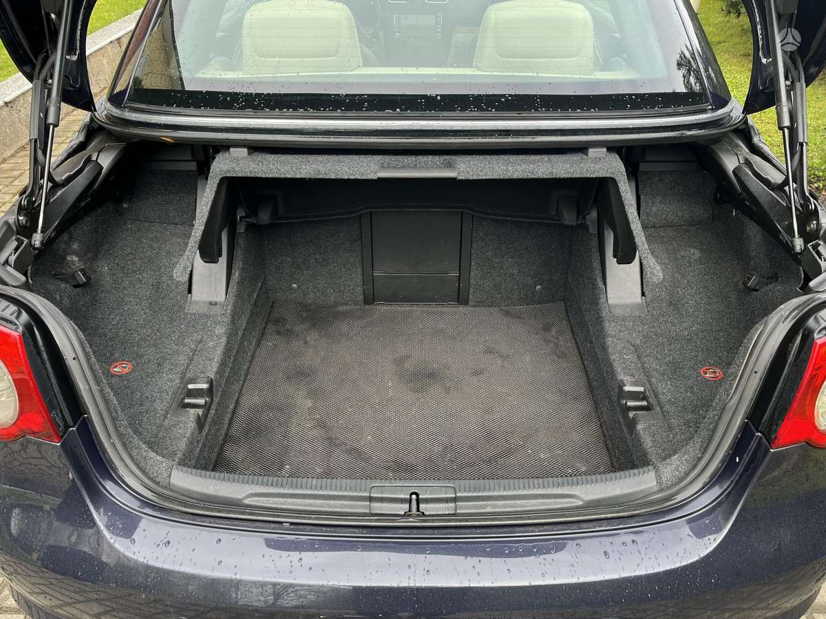 Volkswagen Eos, 2.0 l., convertible