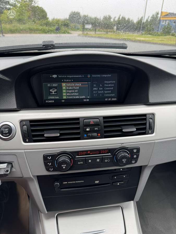 BMW 318, 2.0 l., Седан