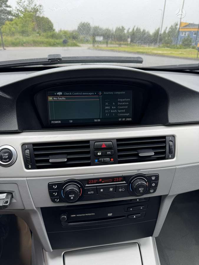 BMW 318, 2.0 l., Седан