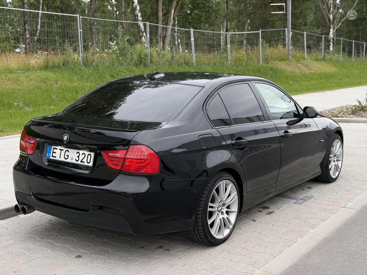 BMW 320, 2.0 l., Седан