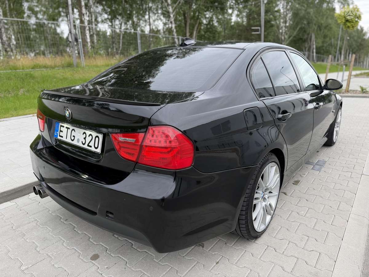 BMW 320, 2.0 l., Седан