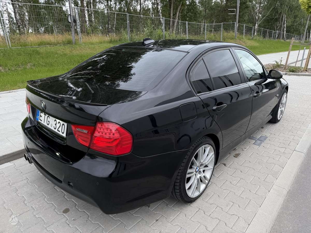 BMW 320, 2.0 l., Седан
