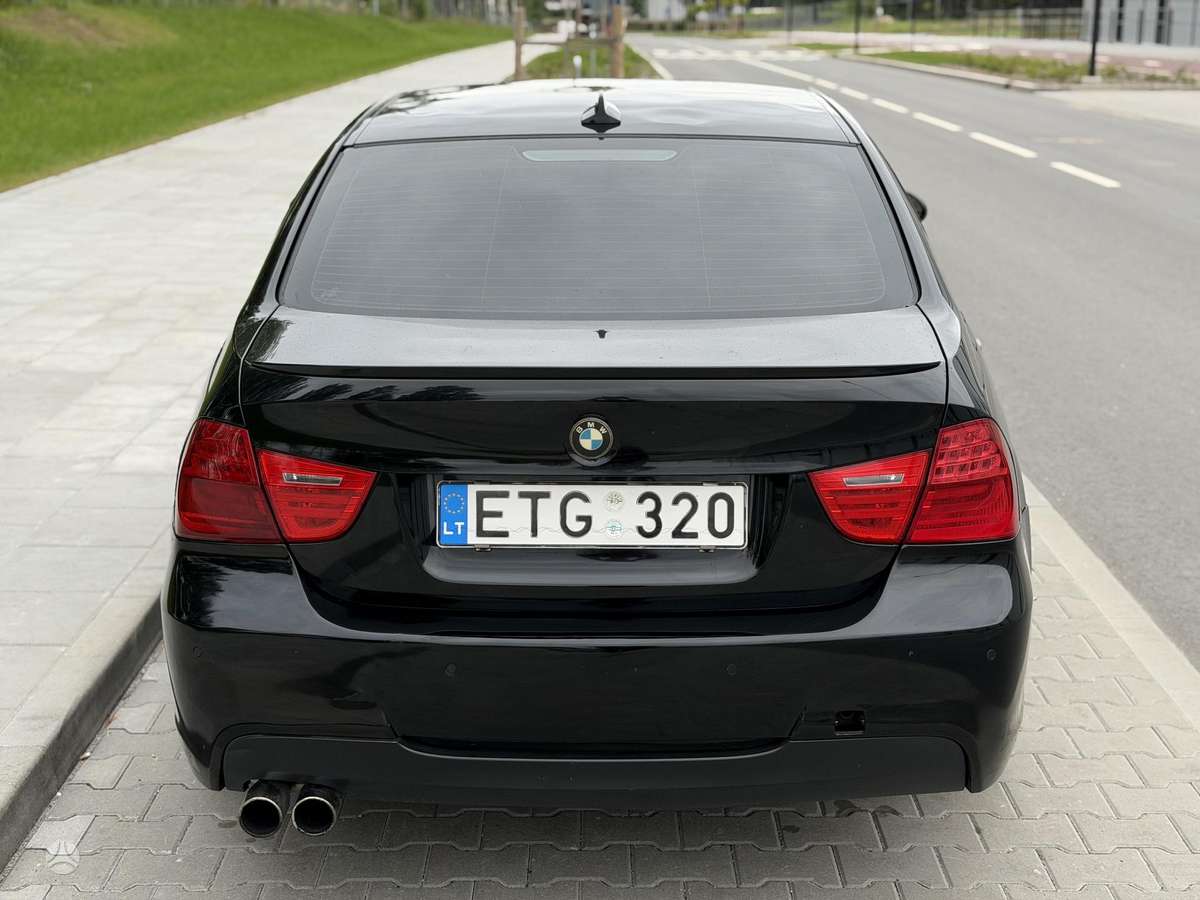 BMW 320, 2.0 l., Седан