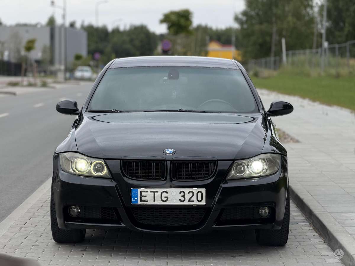 BMW 320, 2.0 l., Седан