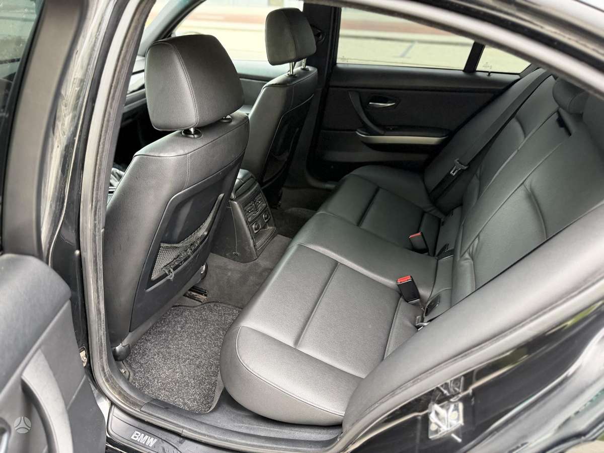 BMW 320, 2.0 l., Седан