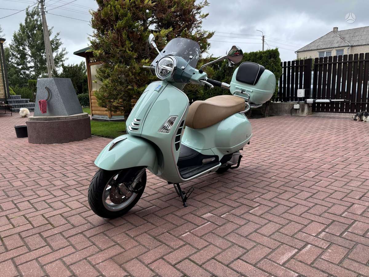 Piaggio Vespa 300cc, мотороллеры / мопеды