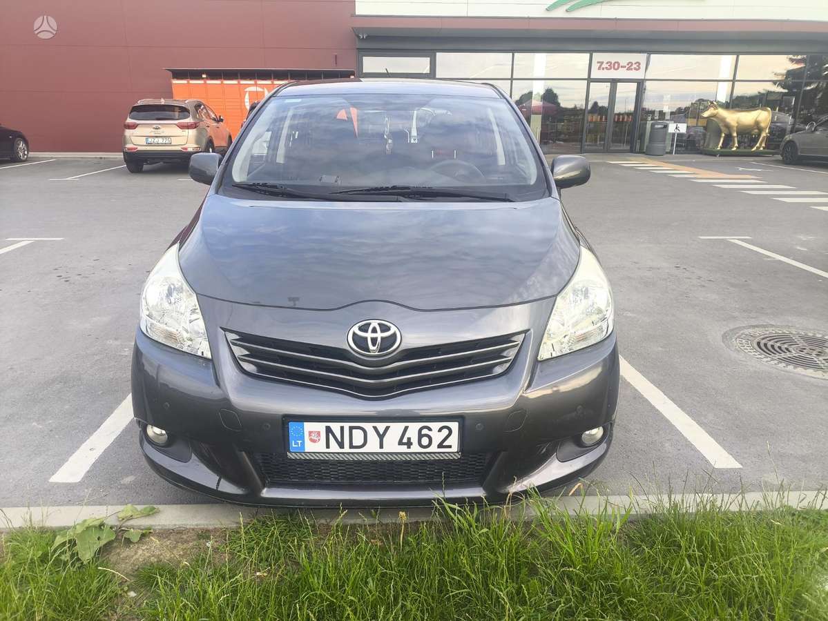 Toyota Verso - 8