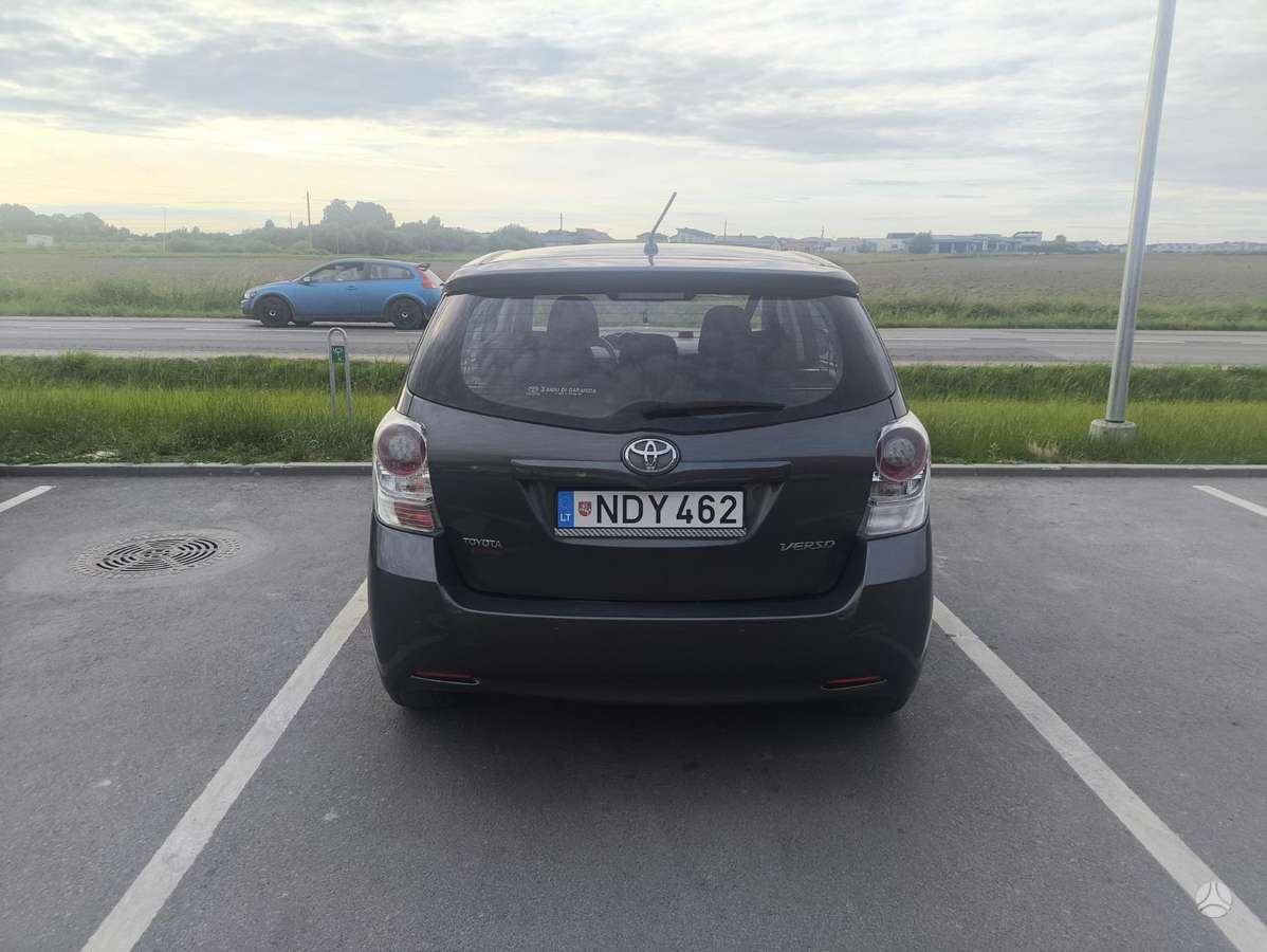 Toyota Verso - 4