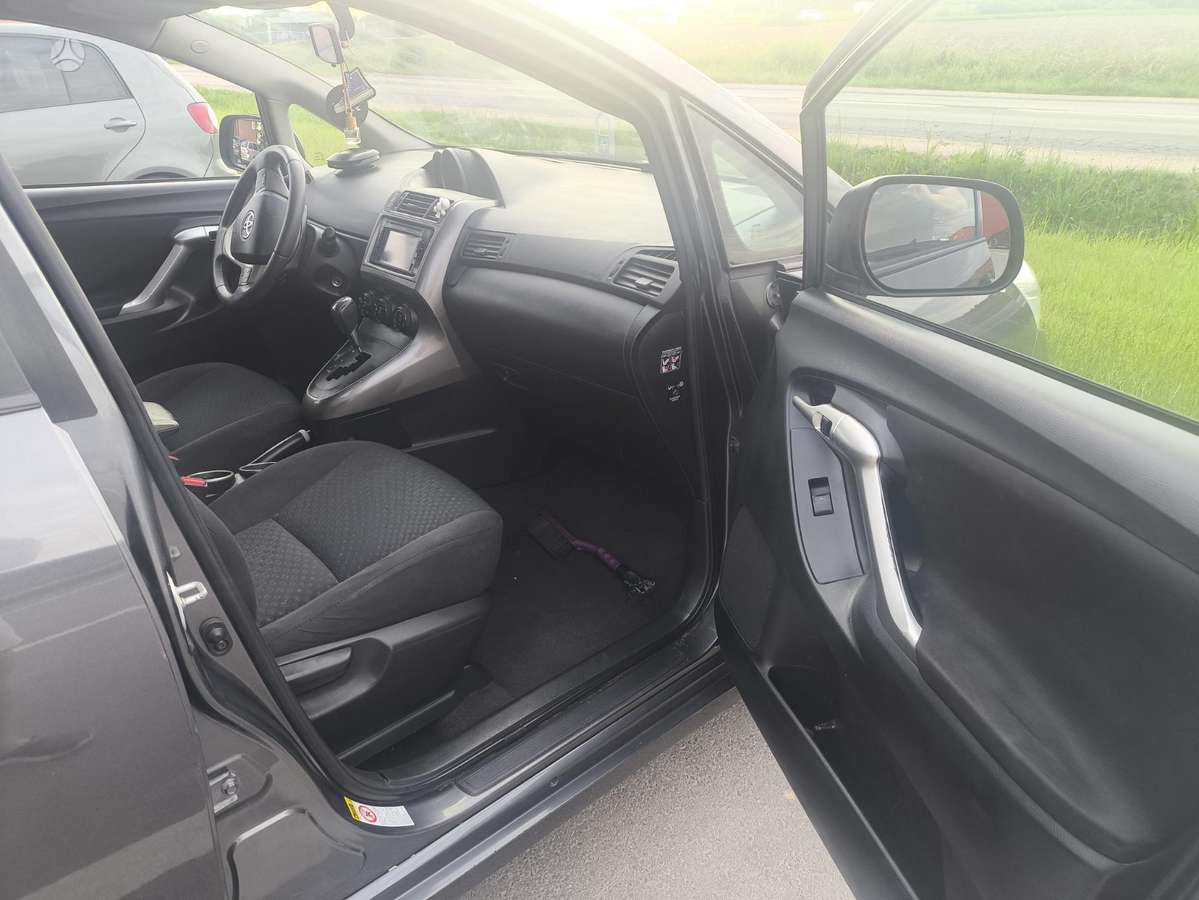 Toyota Verso - 11