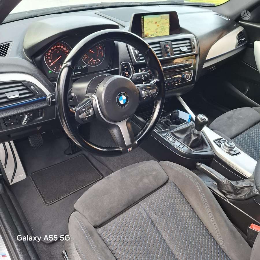 BMW 118, 1.5 l., Хэтчбек