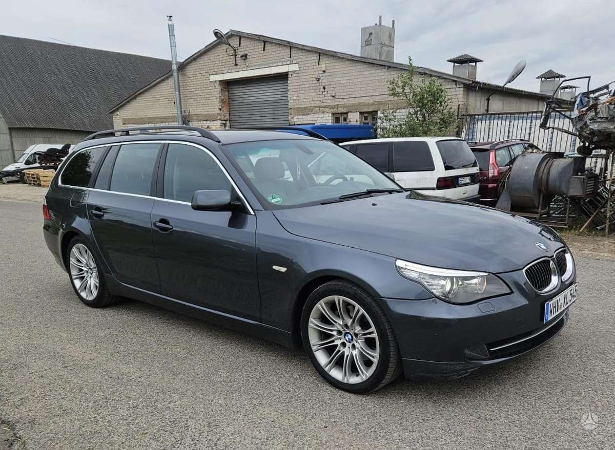 BMW 525, 3.0 l., universalas