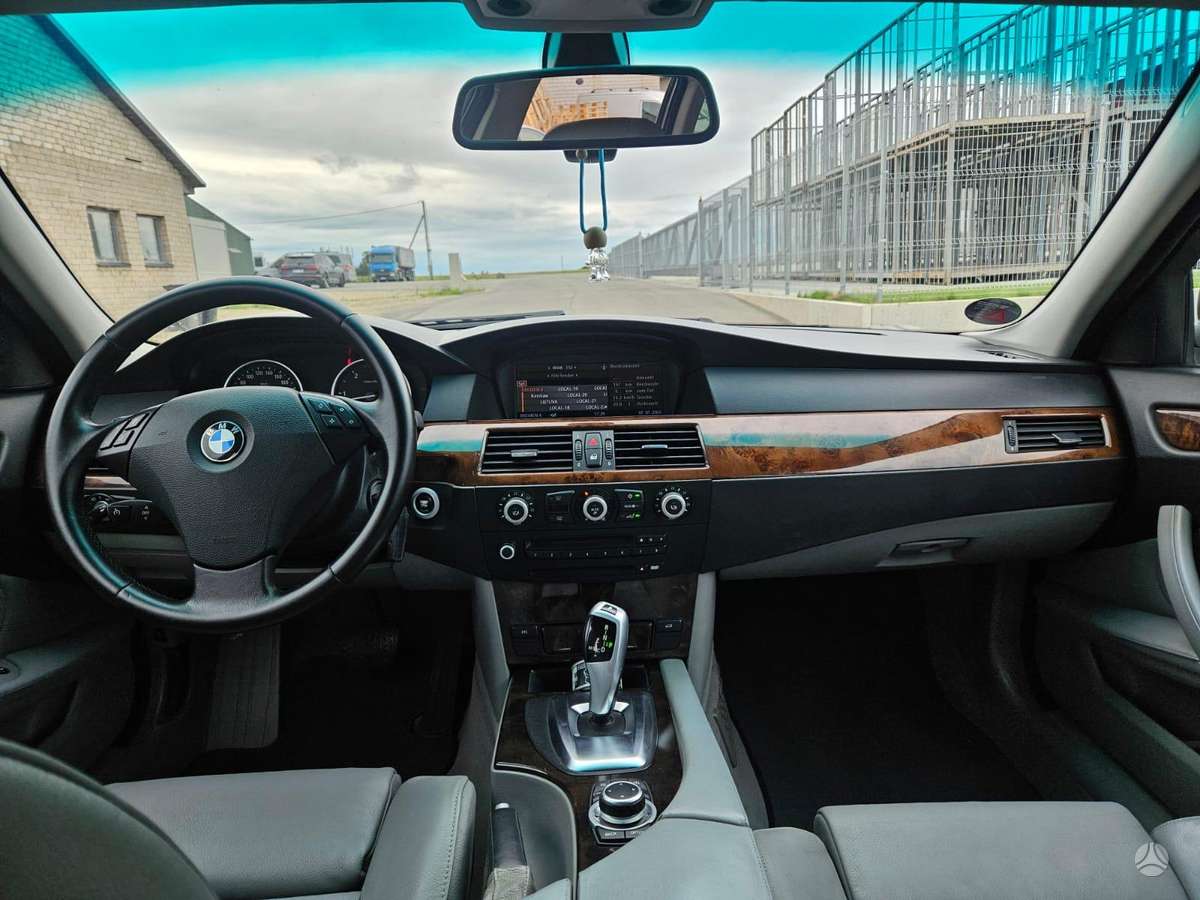 BMW 525, 3.0 l., universalas