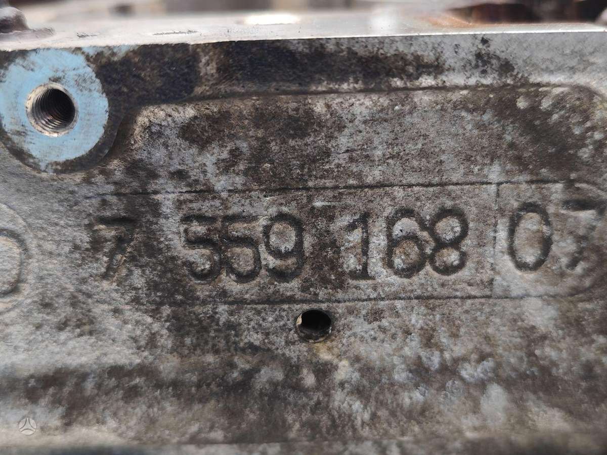 BMW 318, 7559168, variklio galvutė