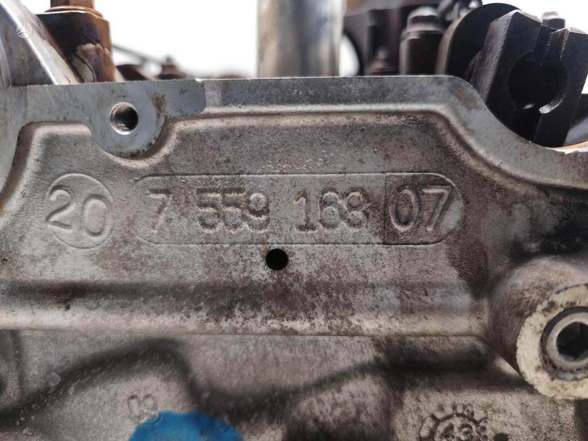 BMW 118, 7559168, variklio galvutė