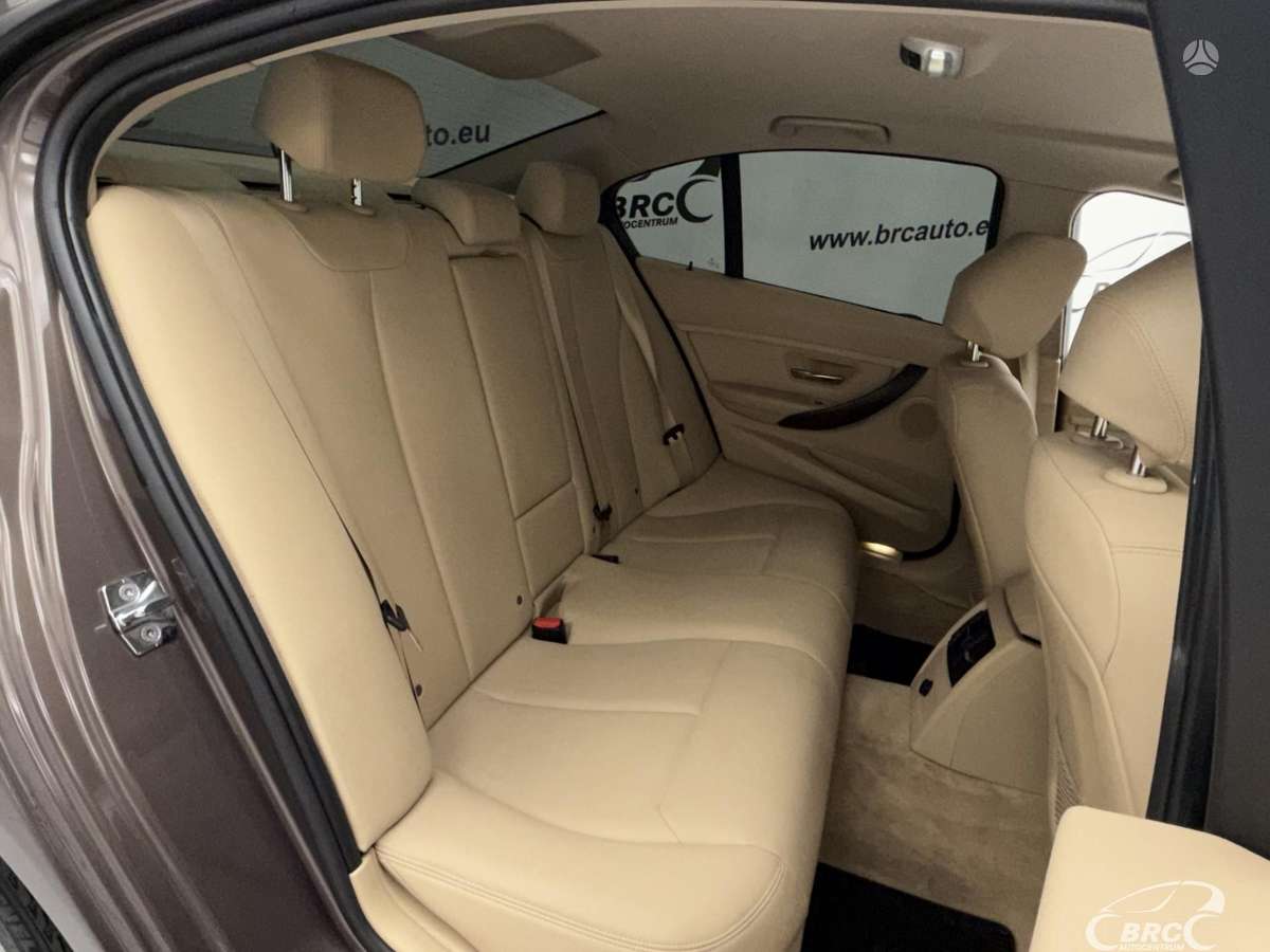 BMW 328, 2.0 l., Седан