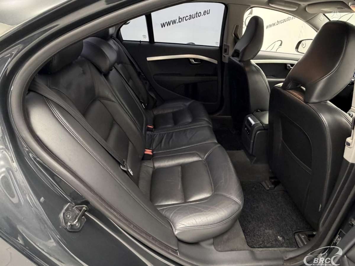 Volvo S80, 3.0 l., Седан