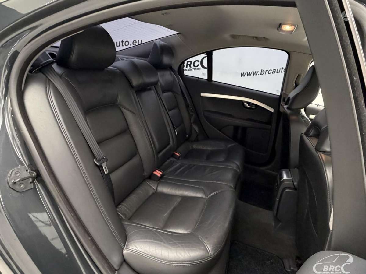 Volvo S80, 3.0 l., Седан