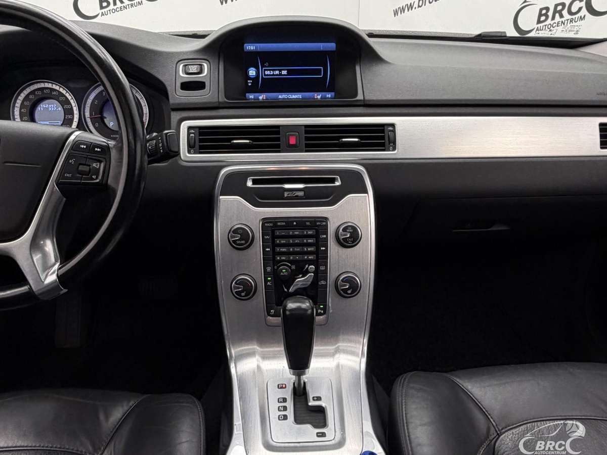 Volvo S80, 3.0 l., Седан