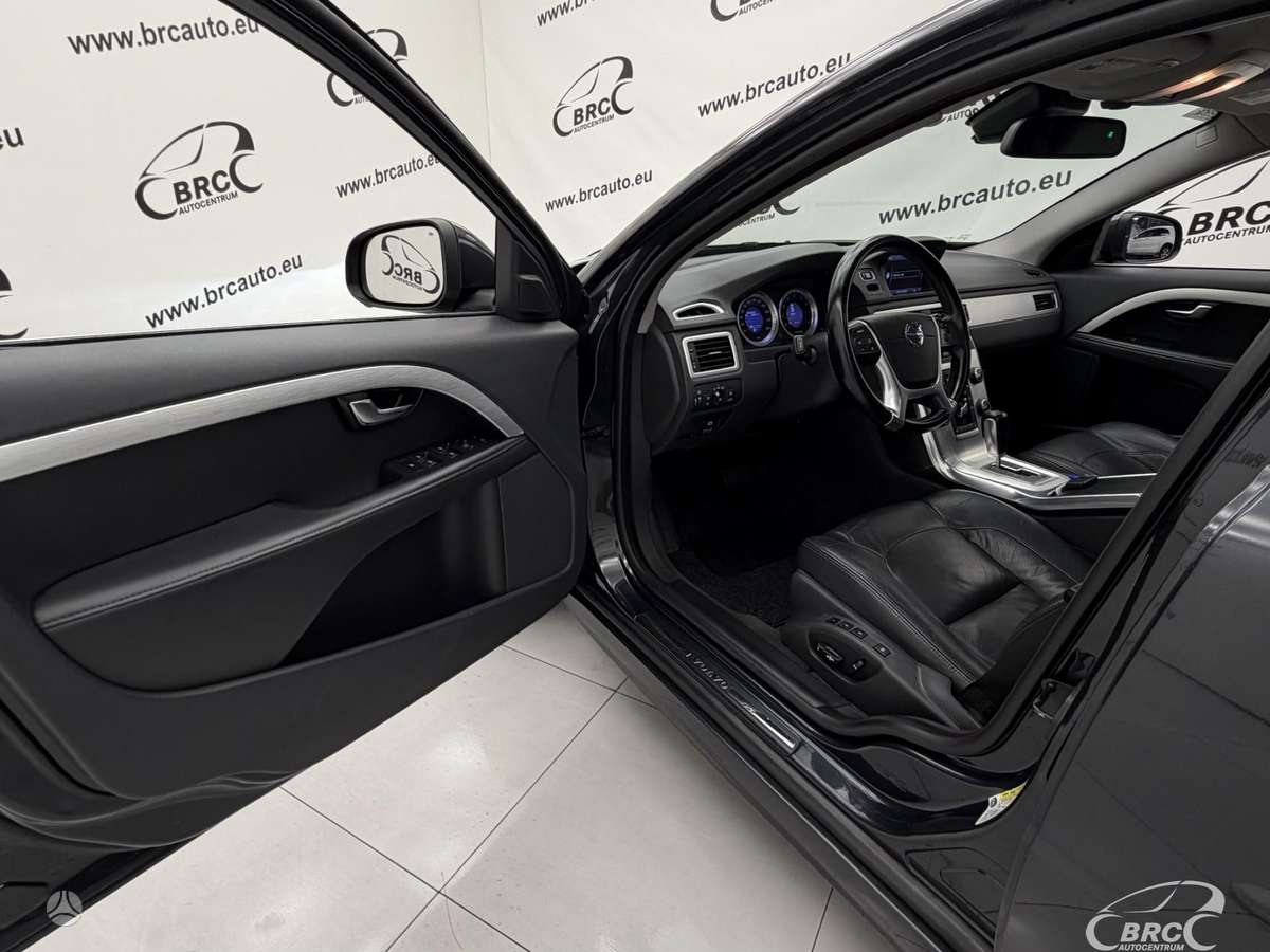 Volvo S80, 3.0 l., Седан
