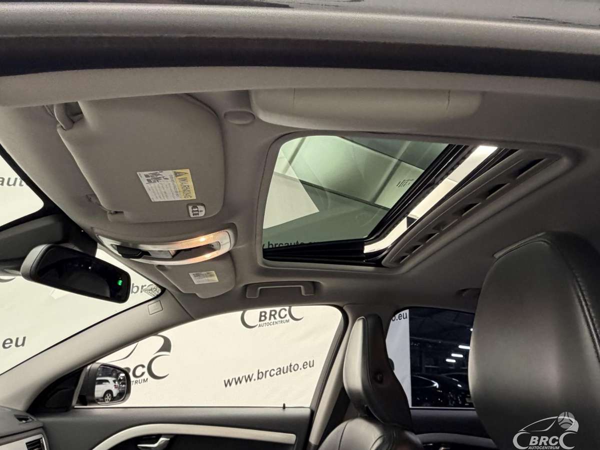 Volvo S80, 3.0 l., Седан