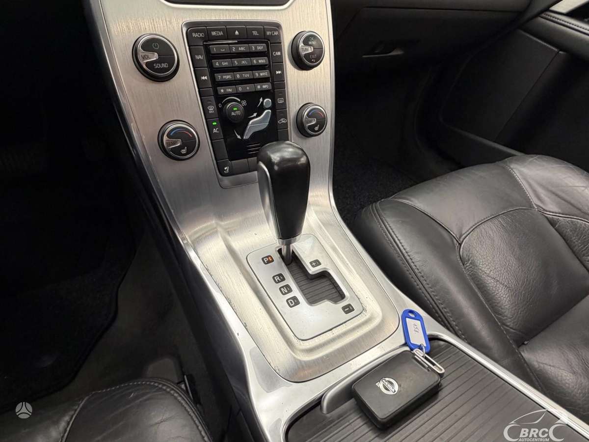 Volvo S80, 3.0 l., Седан